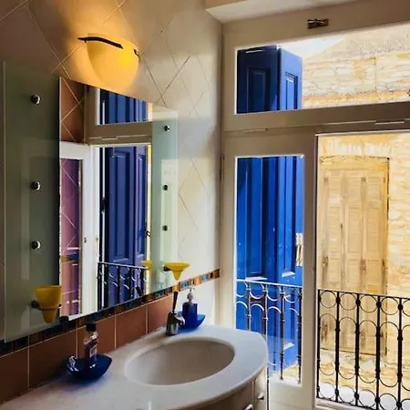 Exclusive - Prime Location Overlooking Harbour *
