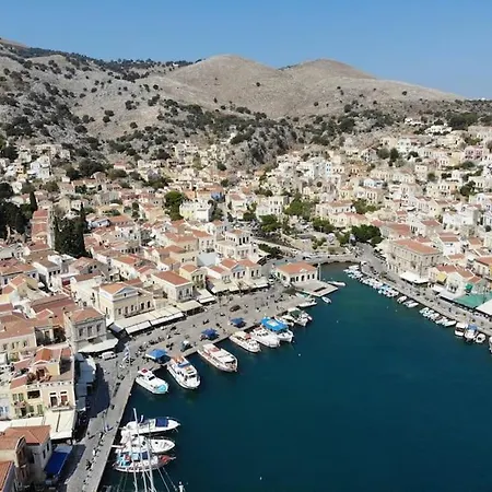Apartment Exclusive - Prime Location Overlooking Harbour *