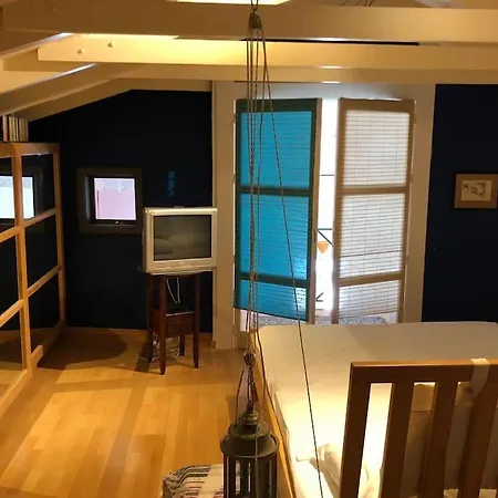 Exclusive - Prime Location Overlooking Harbour *