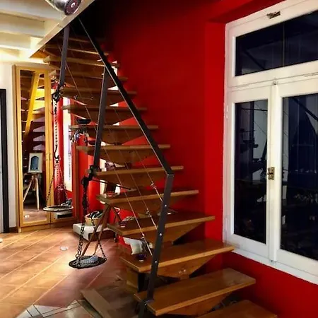 Exclusive - Prime Location Overlooking Harbour Appartement
